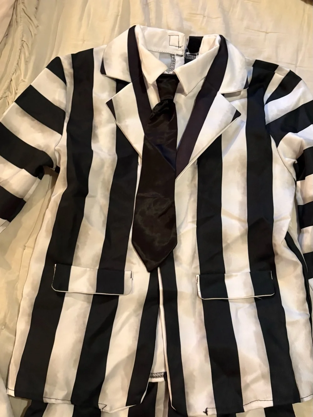 Beetlejuice costume size 9-10